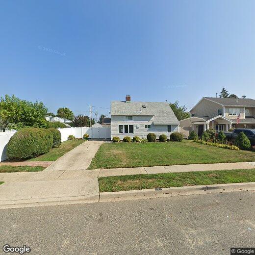 7 Compass Ln, Levittown, NY 11756 House Rental in Levittown, NY