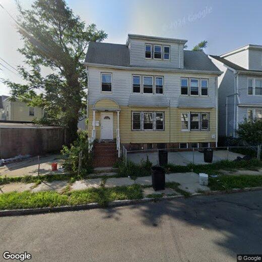 Primary Photo - 245 Alexander St