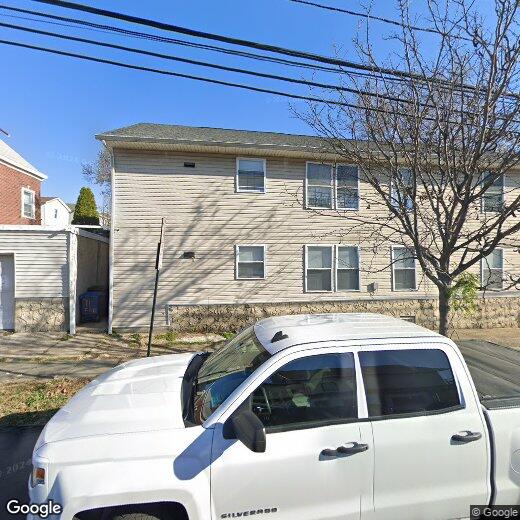 71 Erie St, Elizabeth, NJ 07206 Room for Rent in Elizabeth, NJ