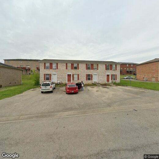Primary Photo - 208 McDaniel Ave