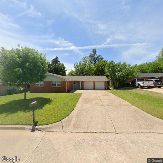 608 Hickory Ave, Yukon, OK 73099 House for Rent in Yukon, OK