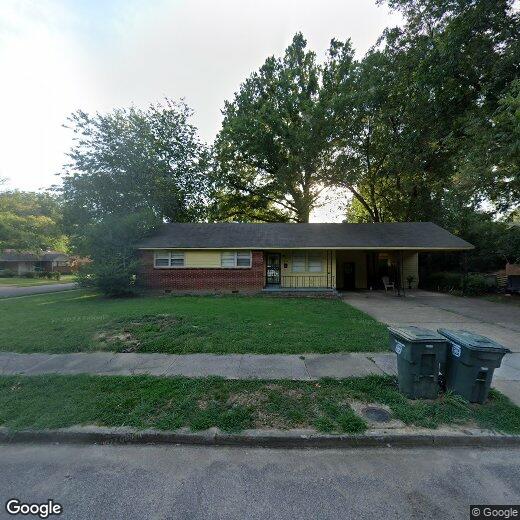 Primary Photo - 1221 Dogwood Dr