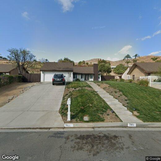 Foto principal - 7861 Standish Ave