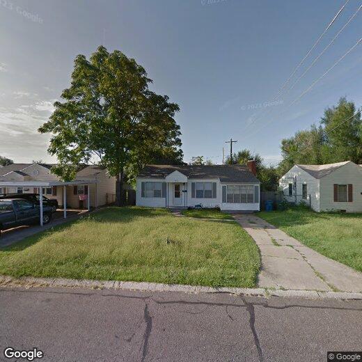 Primary Photo - 300 E Douglas Dr