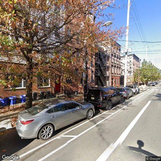 Foto principal - 128 Madison St