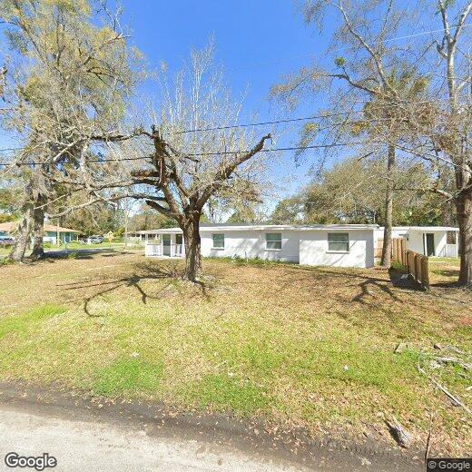 Foto principal - 6109 Carnation Rd