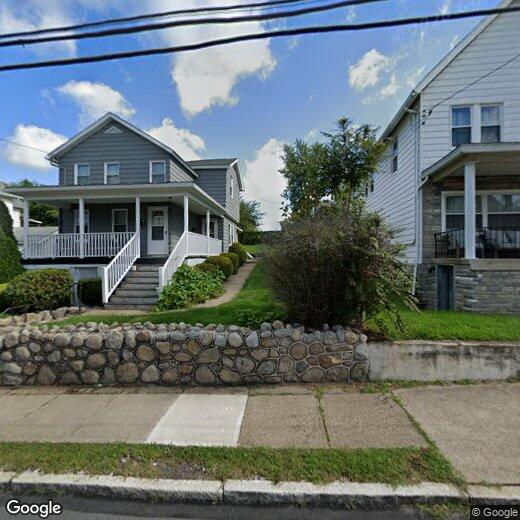 133 E Pine St, Dunmore, PA 18512 Room for Rent in Dunmore, PA