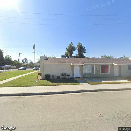 Primary Photo - 720 Broadway St