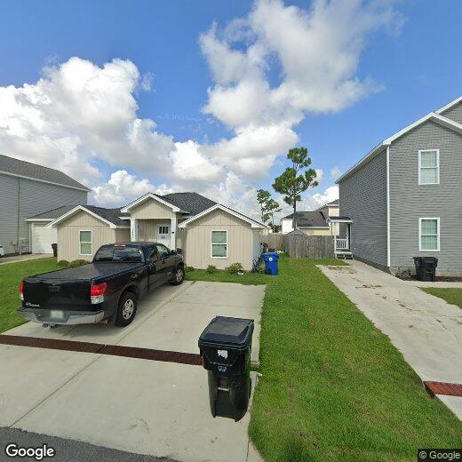 Primary Photo - 4 Bedroom/2 Bath Single-Family House for Rent