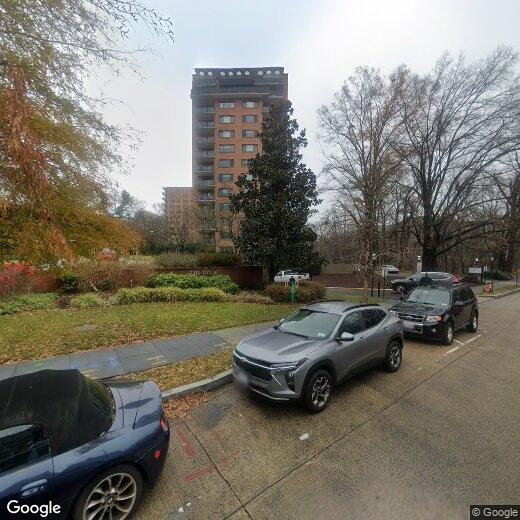 Foto principal - 4201 Cathedral Ave NW