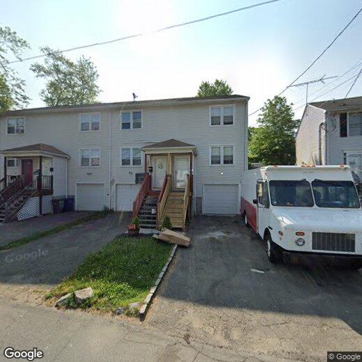 Primary Photo - 384 Priscilla St