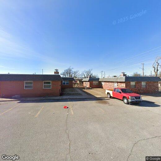 Primary Photo - 114 NE 12th St