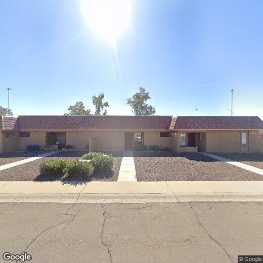 Primary Photo - 427 W Pontiac Dr