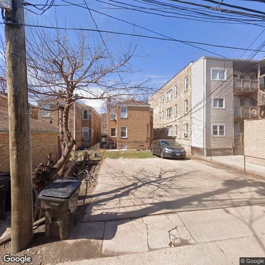 Primary Photo - 6221 N Mozart St