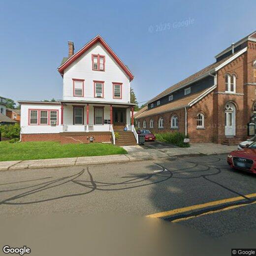 Primary Photo - 144 N Broadway