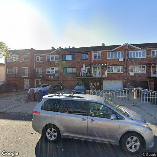 Foto principal - 1056 E 84th St