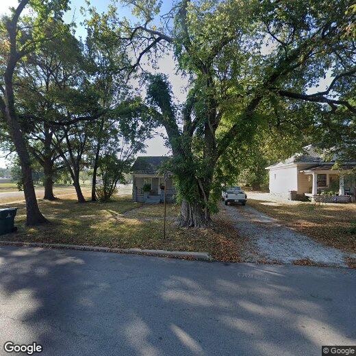Primary Photo - 214 E Jefferson St