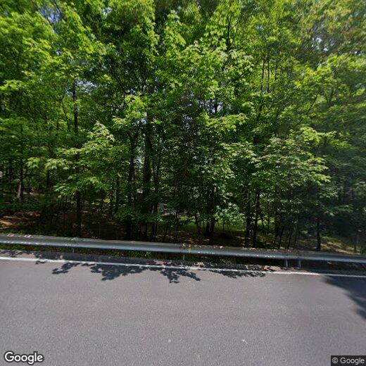 Primary Photo - 202 Old Mountain Rd N