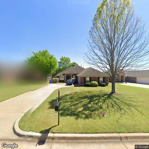 Primary Photo - 1070 E Poplar St