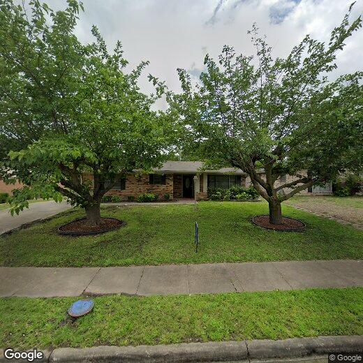 Primary Photo - 5209 Hilltop Dr