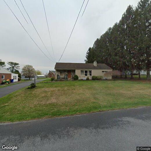 Primary Photo - 3 br, 1 bath House - 7 N Conestoga View Dr