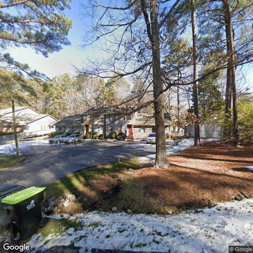 Primary Photo - 1302 Oakridge Ave