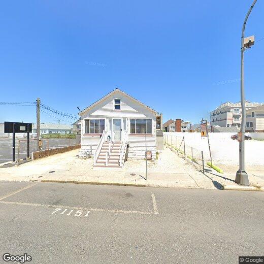Primary Photo - 46 Sumner Ave