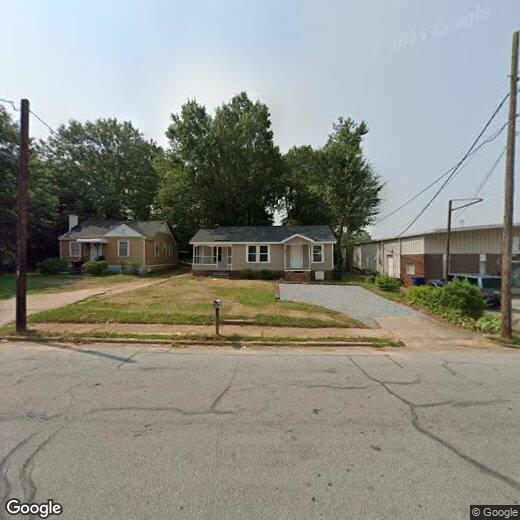 Primary Photo - 111 Sayre St
