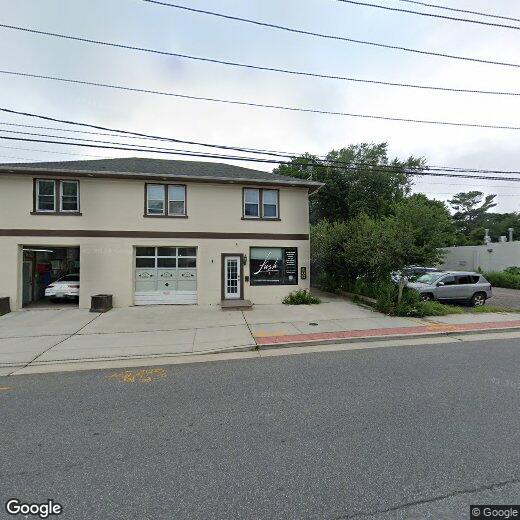 Primary Photo - 400 Lake Ave