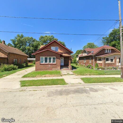 Primary Photo - 1319 Clover Ave Duplex