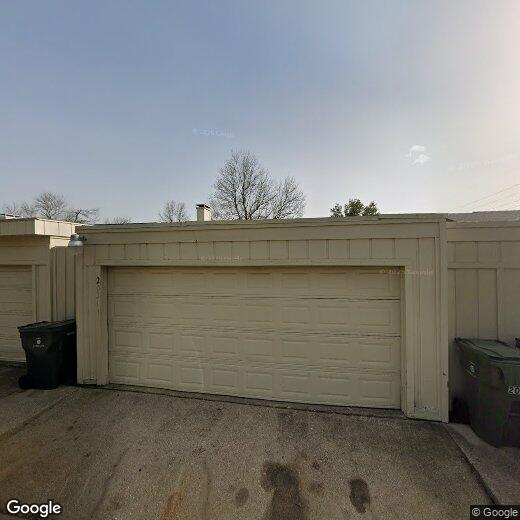 Primary Photo - 2031 Towngate Dr