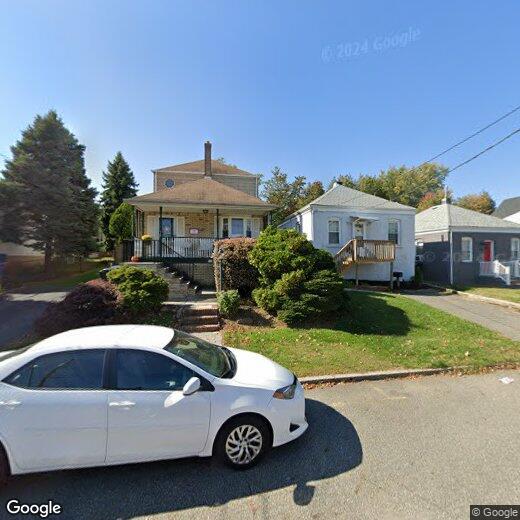 Primary Photo - 155 Strawberry Hill Ave