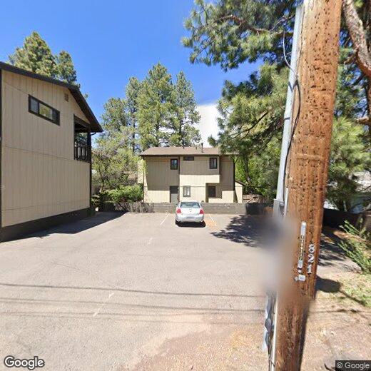 Foto principal - 823 W Birch Ave