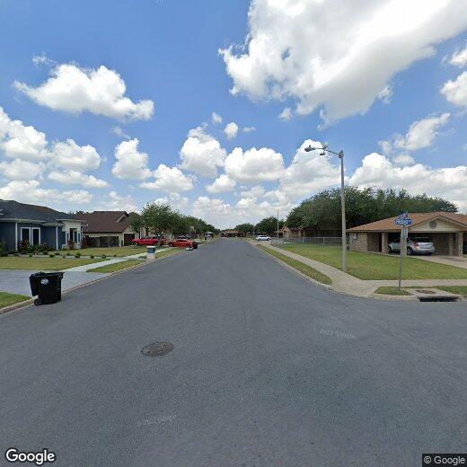 Primary Photo - 10 Lilia Dr