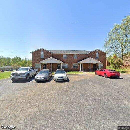 Primary Photo - 702 Fieldcrest Cir
