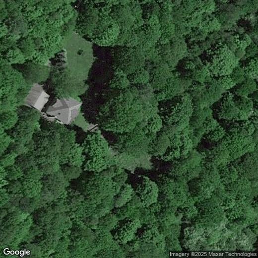 Primary Photo - 3BR Woodsy Tucked Away Retreat in Catskill...