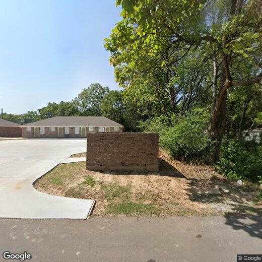 Foto principal - 1026 S Ithaca Ave