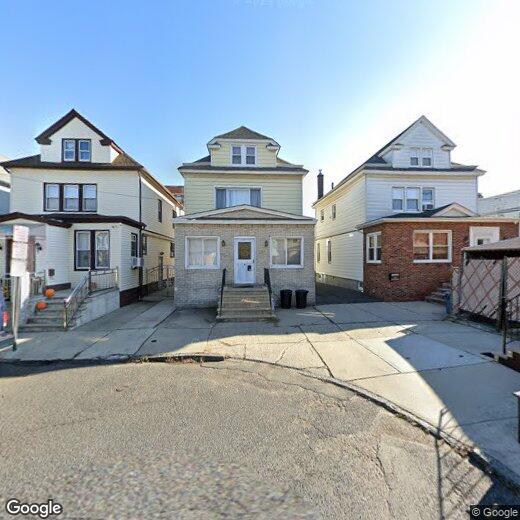 Primary Photo - 4 Stegman Terrace