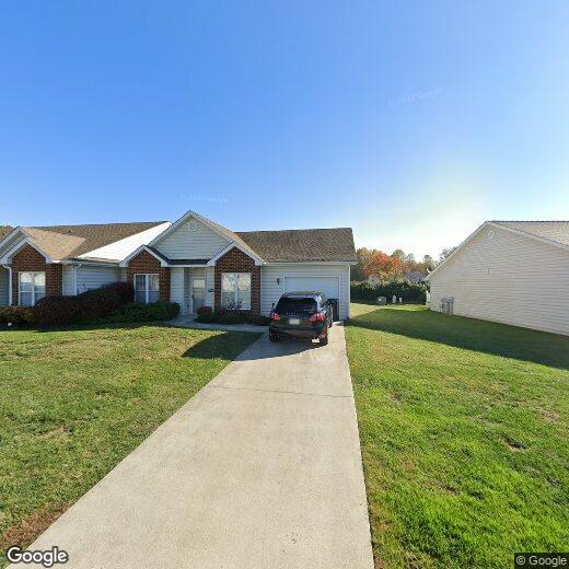 Primary Photo - 2 br, 2 bath House - 8 Emily Lane