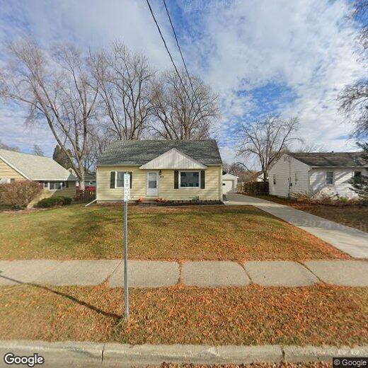 Primary Photo - 610 6th Ave NW
