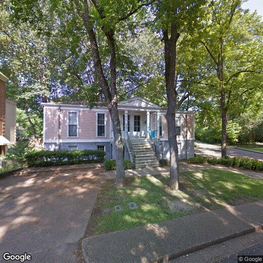 42 Holtsinger Ave, Starkville, MS 39759 Room for Rent in Starkville