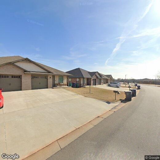 Primary Photo - 425 Summit Ridge Dr
