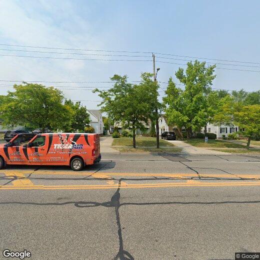 15305 Rockside Rd, Maple Heights, OH 44137 Room for Rent in Maple