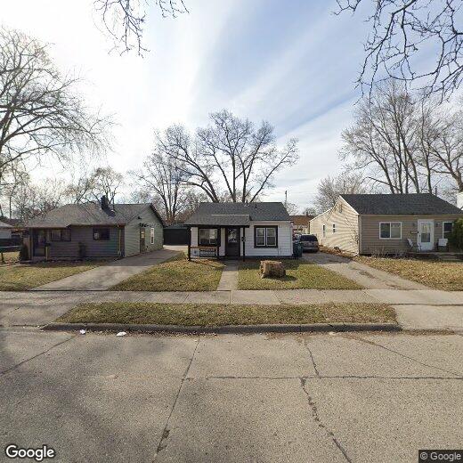 Primary Photo - 1520 E Meyers Ave