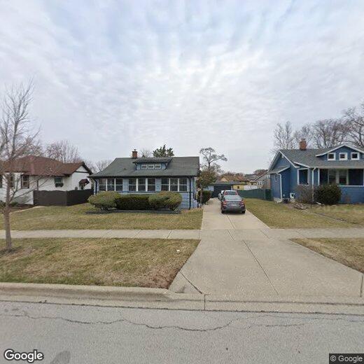 Primary Photo - 28 W Greenfield Ave