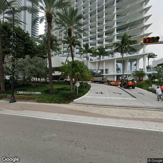 Primary Photo - 16901 Collins Ave