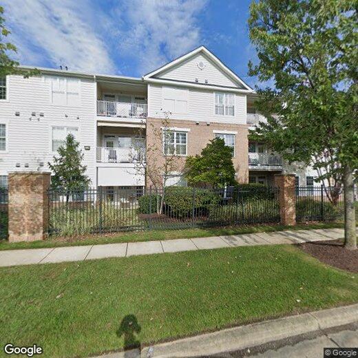 411 Hamlet Club Dr Unit 302, Edgewater, MD 21037 Condo for Rent in