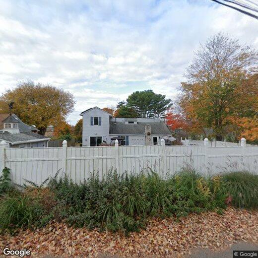Primary Photo - 18 Millstone Rd W