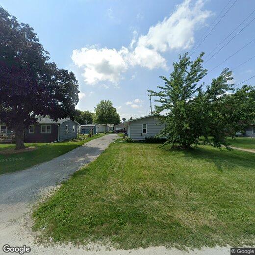 201203 Adams St Unit 203, Hills, IA 52235 Room for Rent in Hills, IA