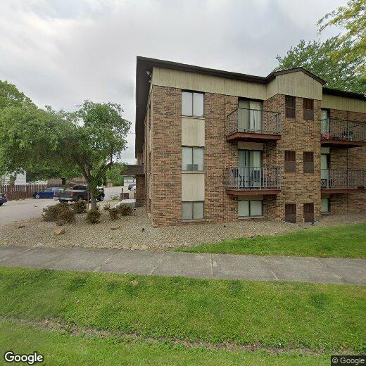 Primary Photo - 1860 Mahoning Pl NW